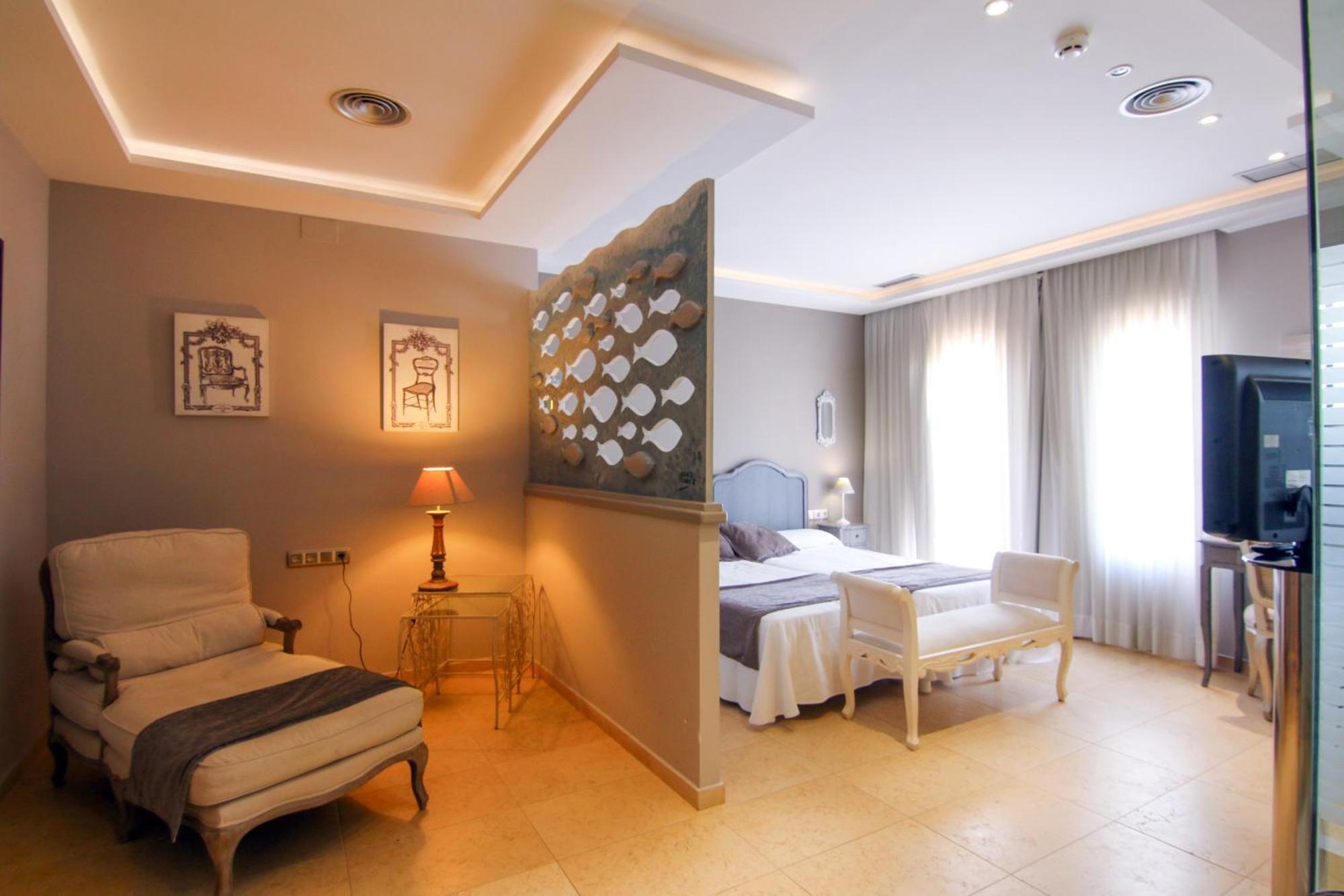 Hotel Restaurant Ceferino Виланова-и-ла-Желтру Экстерьер фото